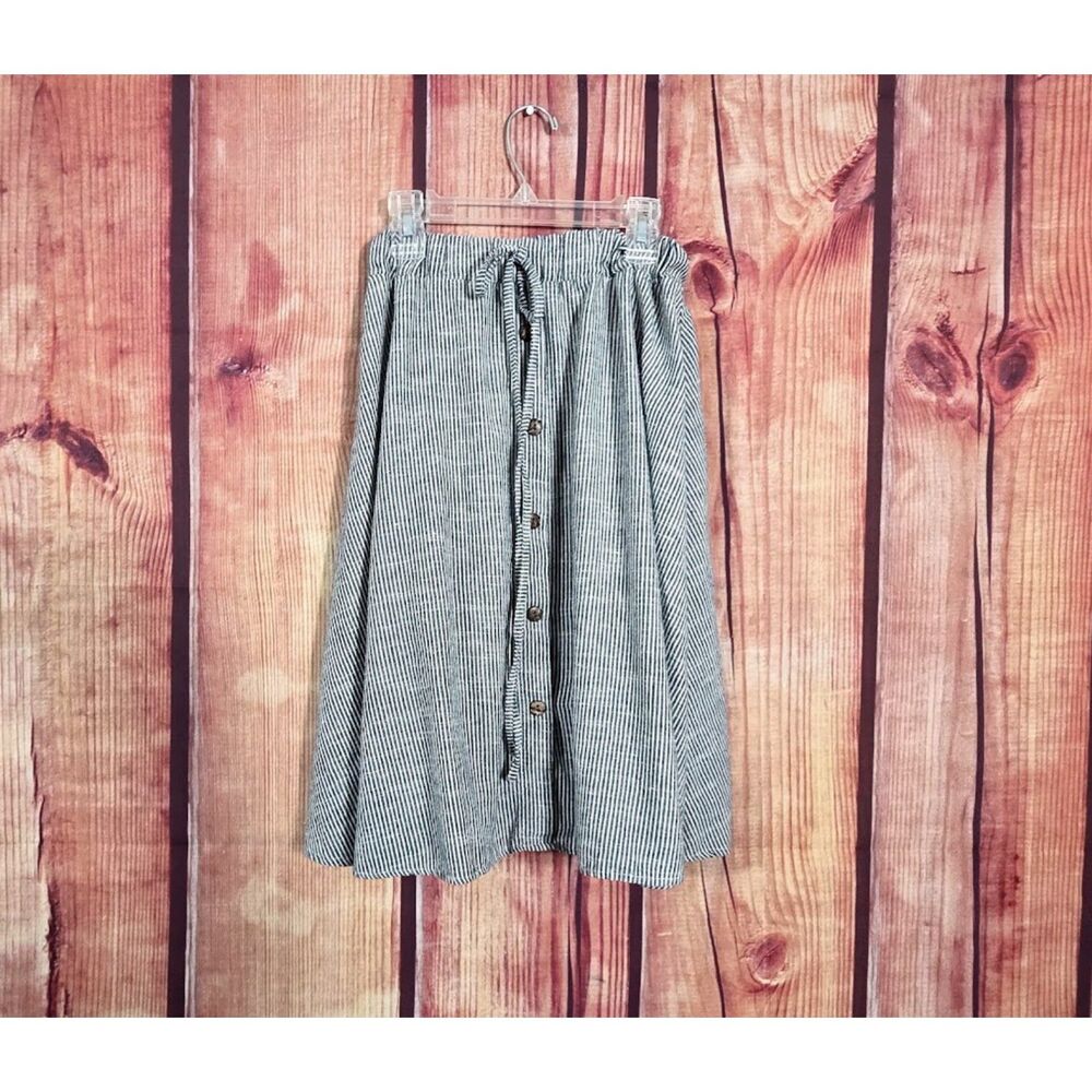 Gray and White Striped A Line Skirt M